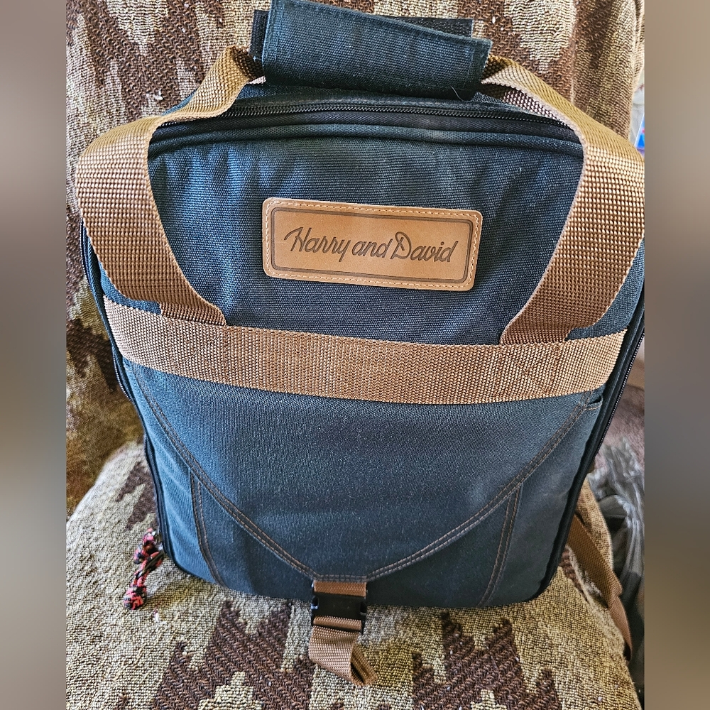 Harry and David Full Picnic Backpack